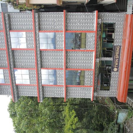 Twin Spring Hotel Gangtok Exterior photo