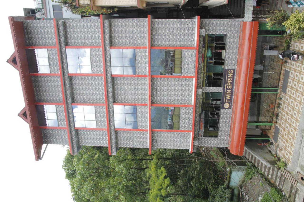 Twin Spring Hotel Gangtok Exterior photo