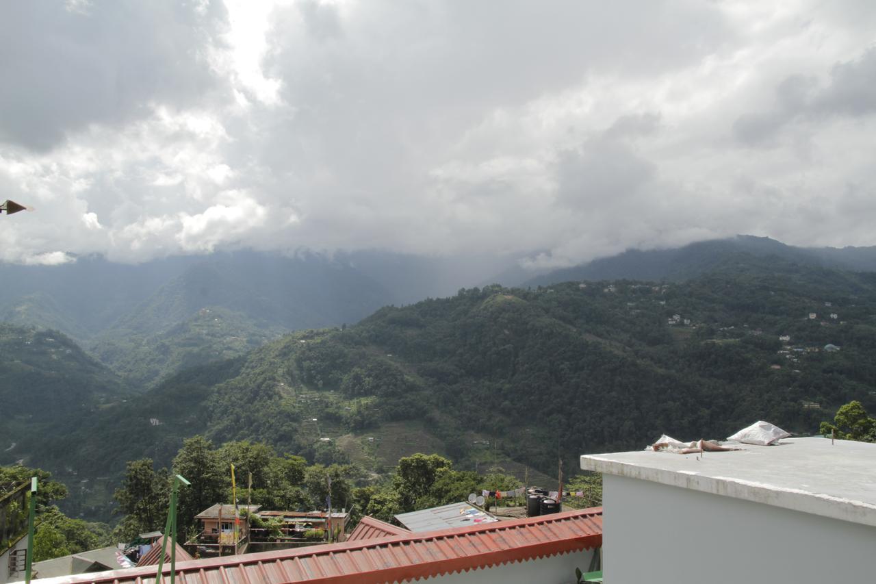 Twin Spring Hotel Gangtok Exterior photo